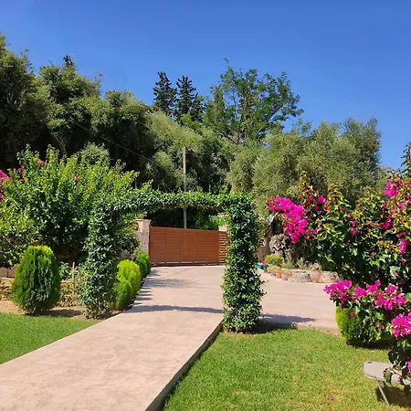 Lazai Villa Kato Yerakarion